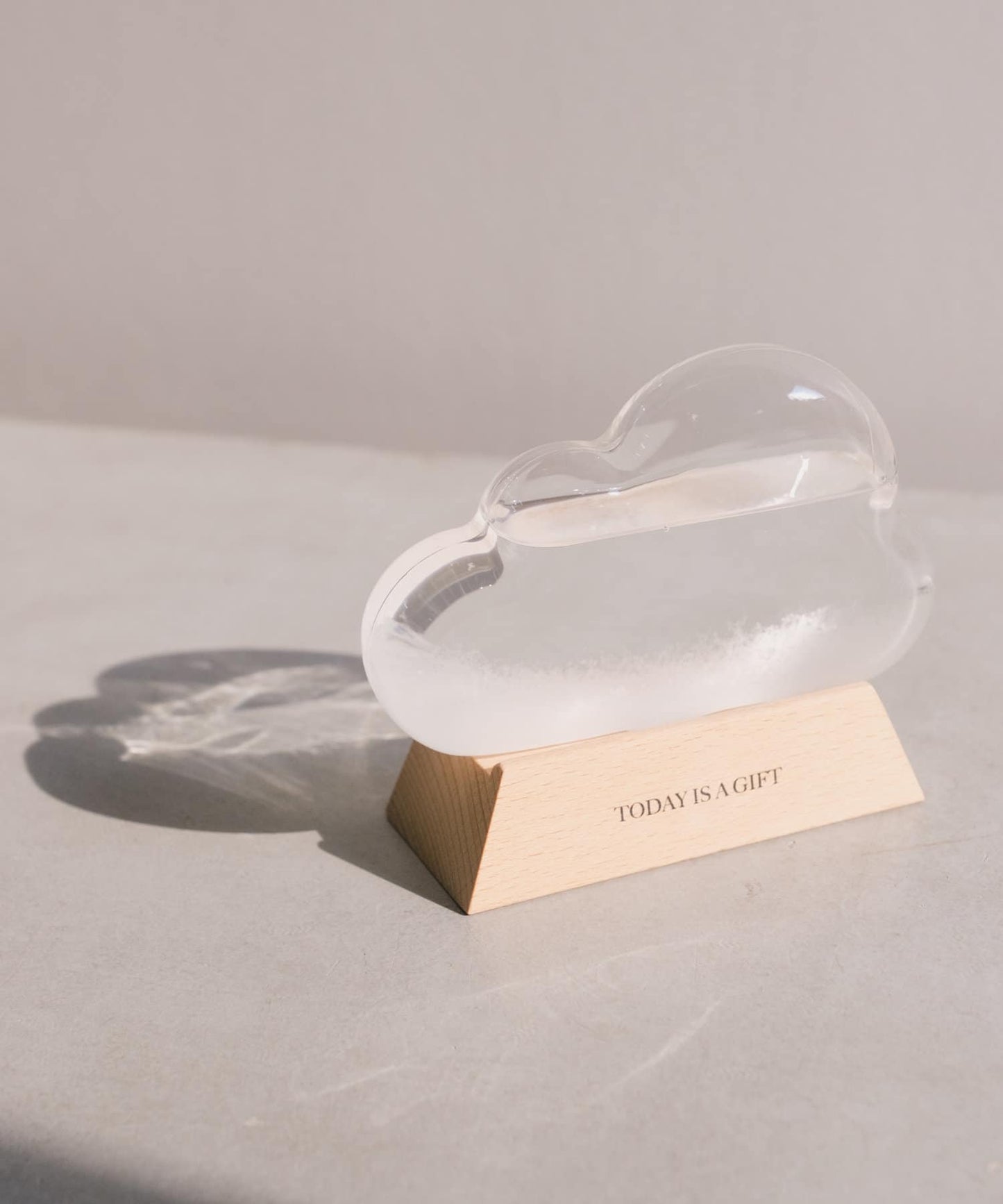 STORM GLASS CLOUD 暴風玻璃雲/月亮