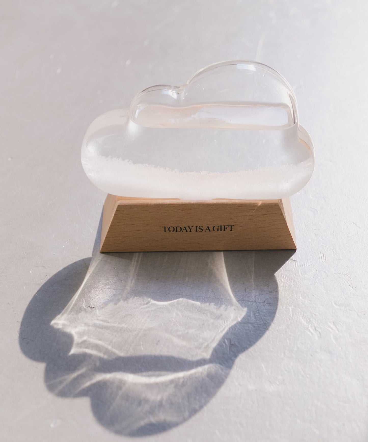 STORM GLASS CLOUD 暴風玻璃雲/月亮