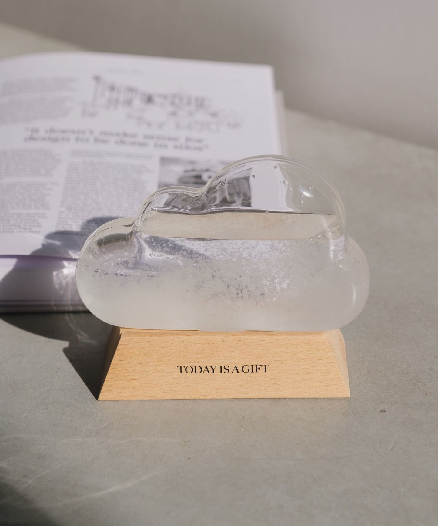 STORM GLASS CLOUD 暴風玻璃雲/月亮