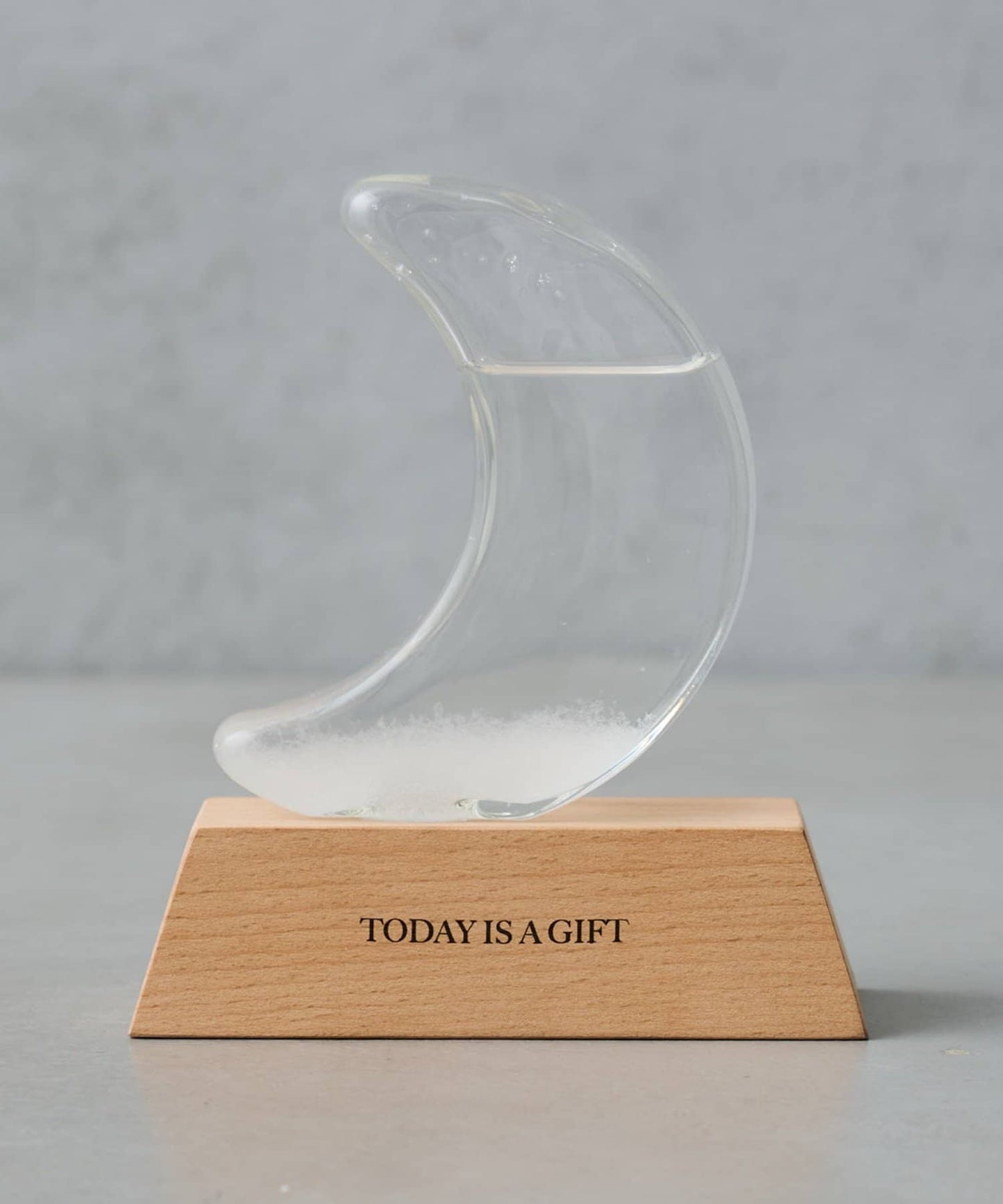 STORM GLASS CLOUD 暴風玻璃雲/月亮