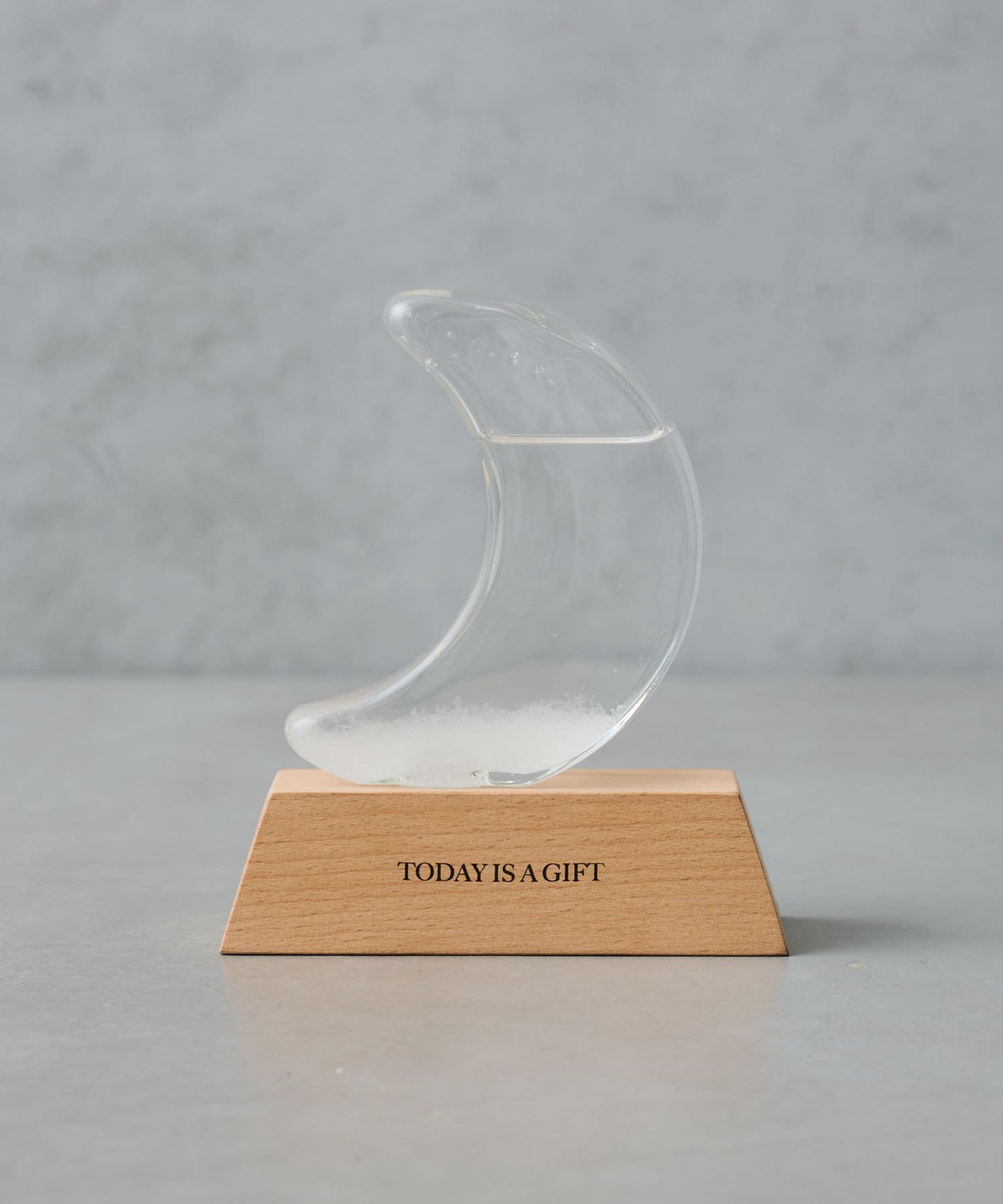 STORM GLASS CLOUD 暴風玻璃雲/月亮