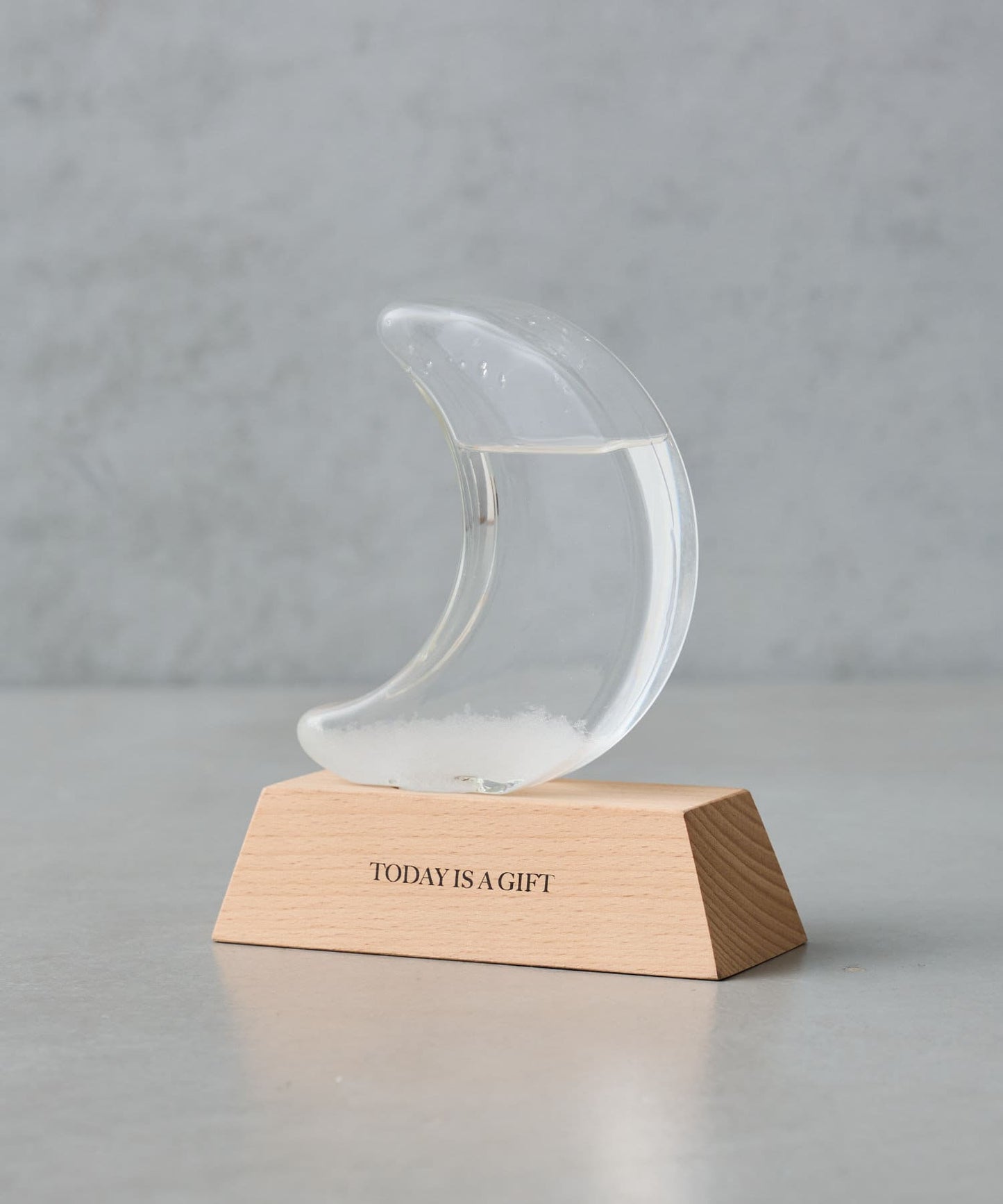 STORM GLASS CLOUD 暴風玻璃雲/月亮