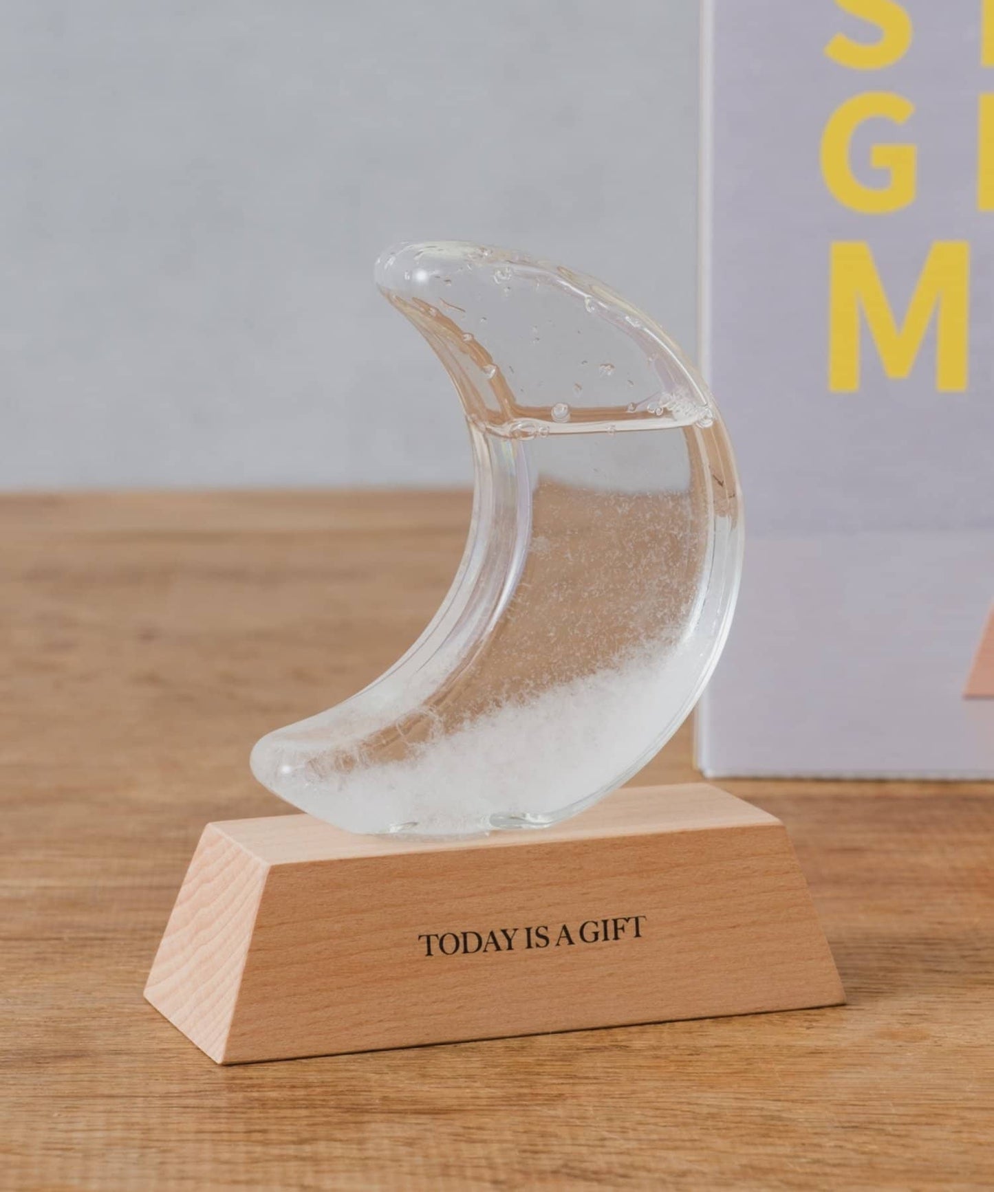 STORM GLASS CLOUD 暴風玻璃雲/月亮
