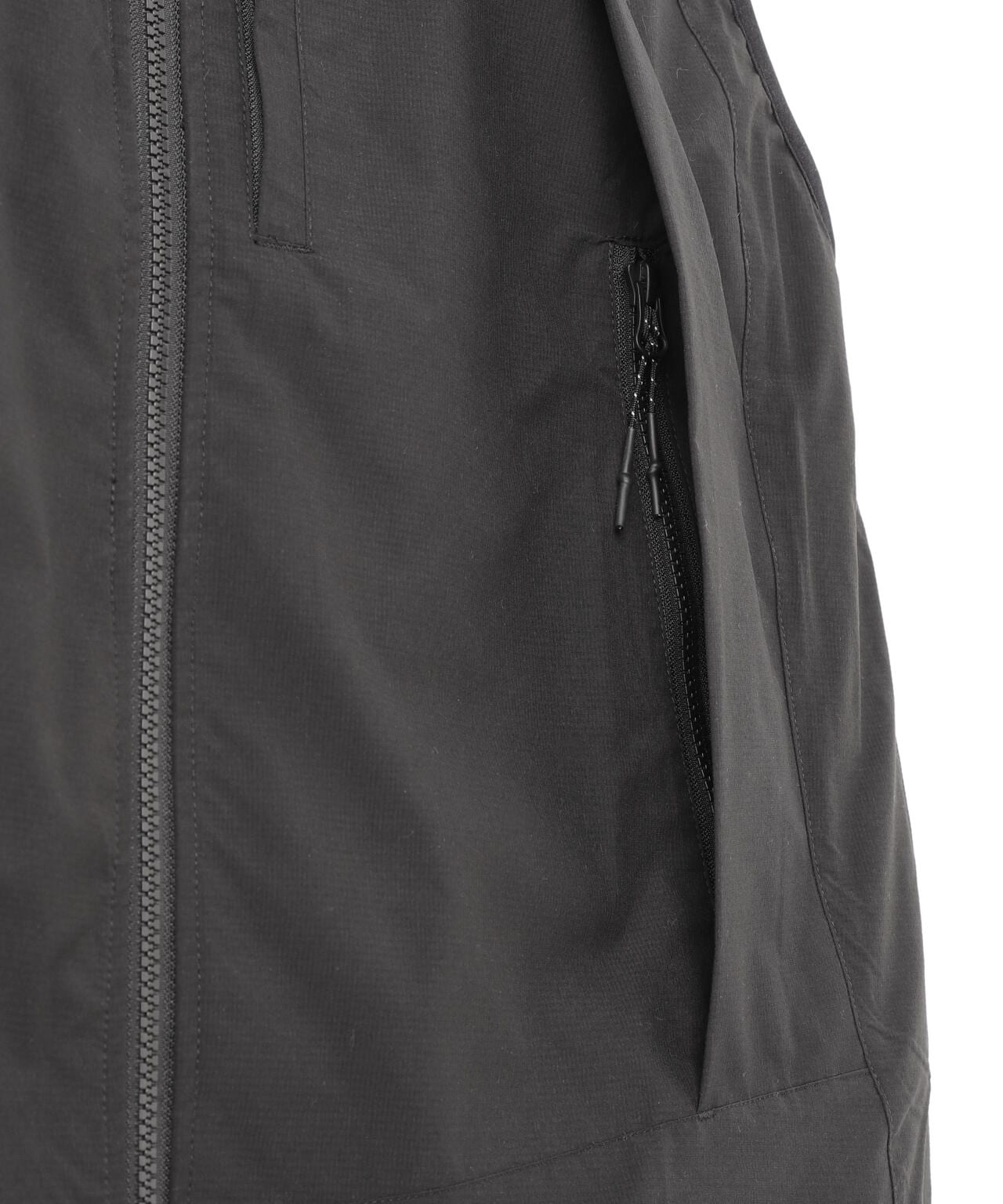WHITELAND/白地/NYLON ZIP 馬甲