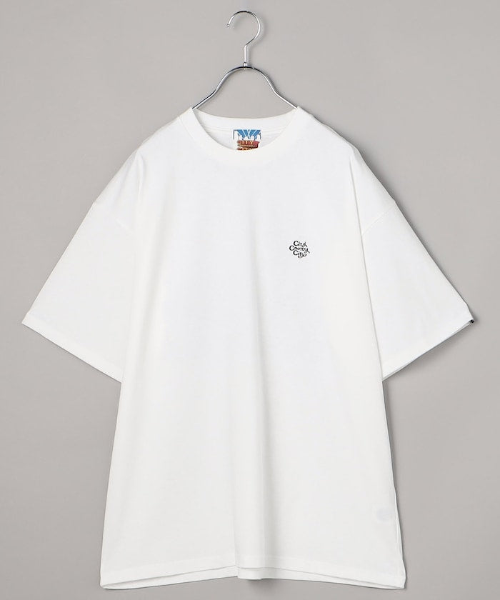 刺繡logo 圓領T恤