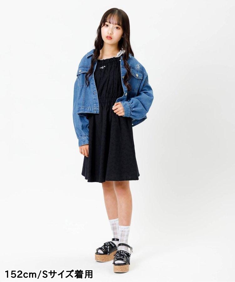 露肩蝴蝶結連衣裙