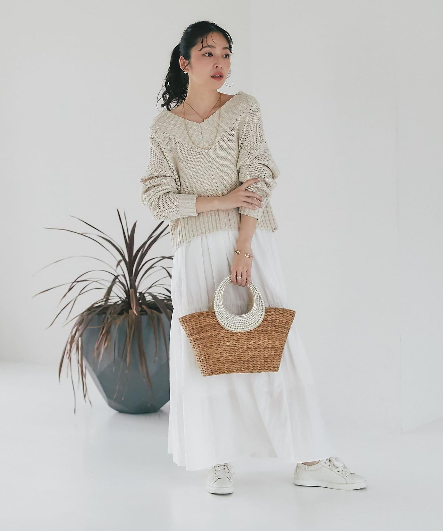 【糖果精品店】V領短款針織衫
