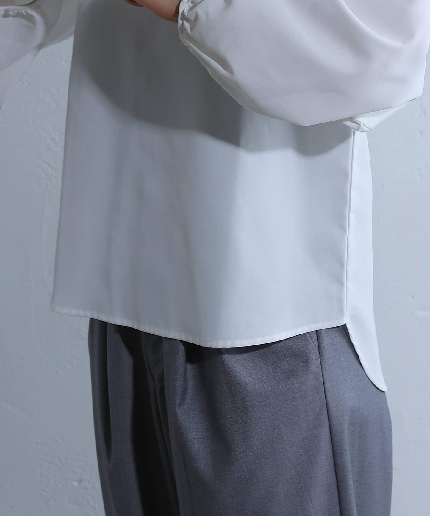 【COLONY 2139】褶皺袖圓下襬套頭衫