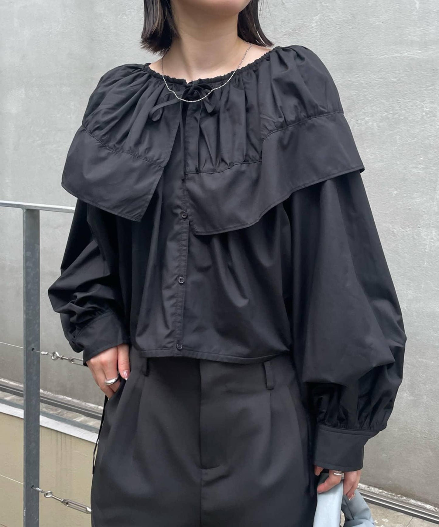 【3色展開】中長款領口襯衫