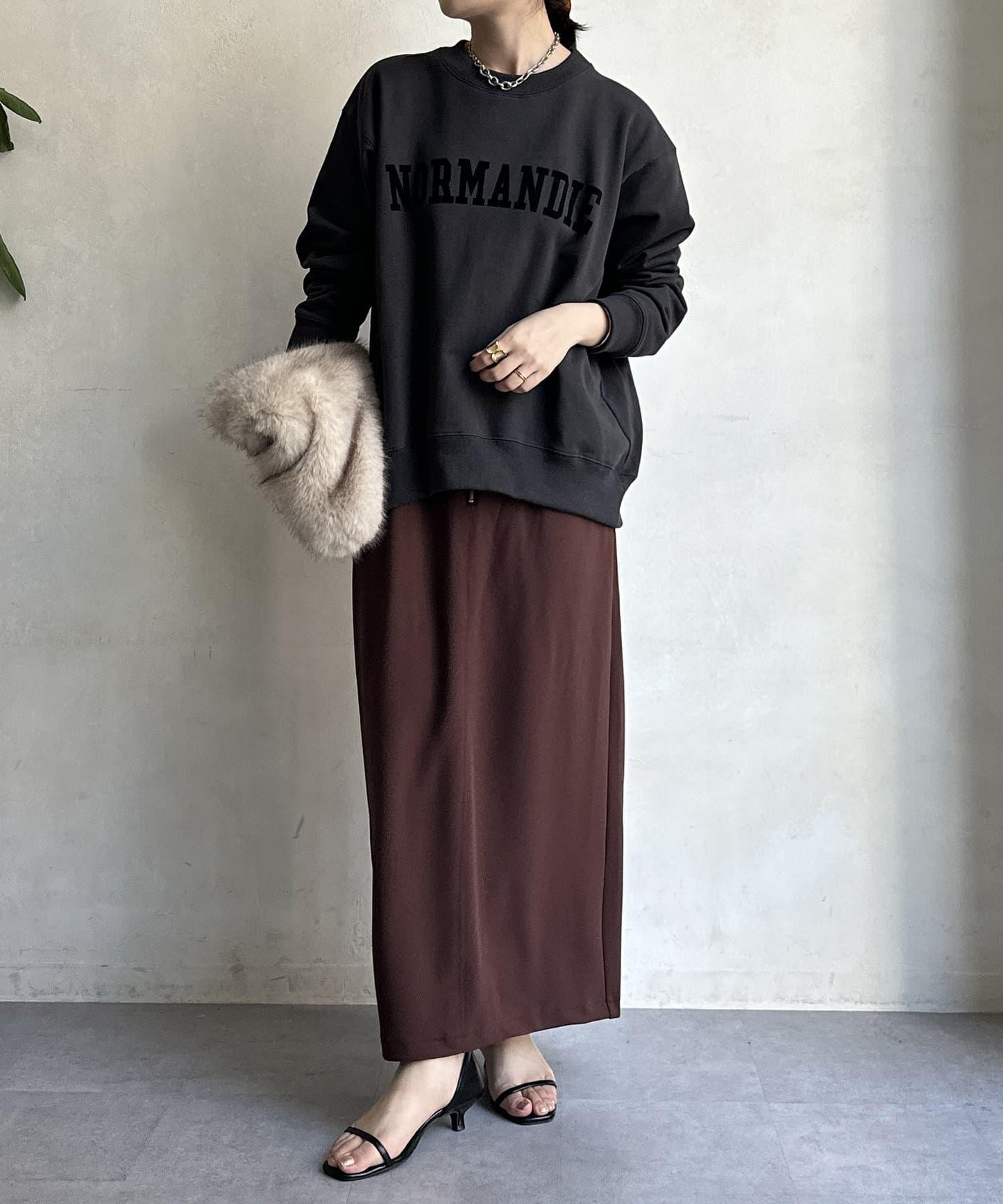 【限定】設計腰帶緊身裙