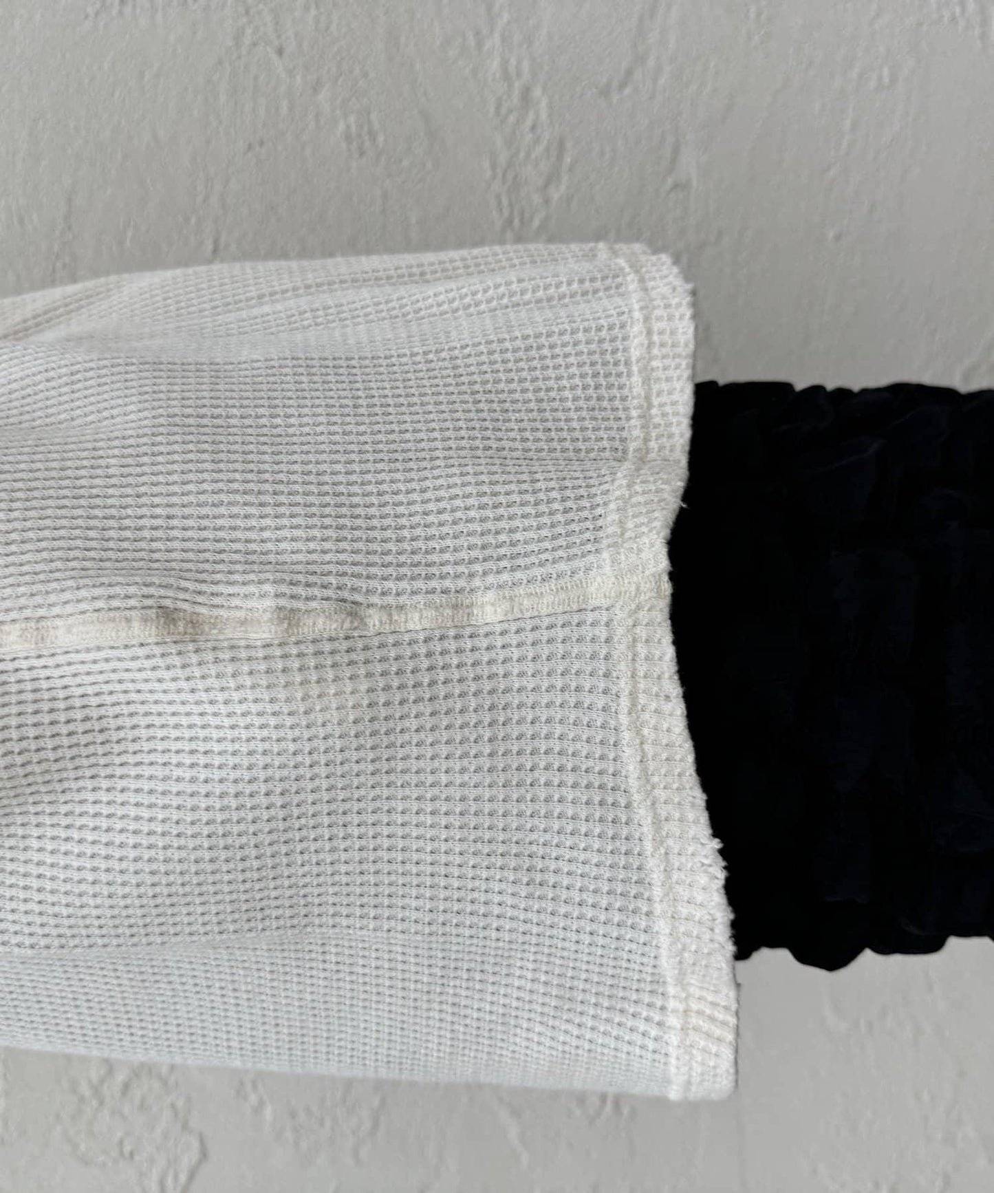 【儉約風格】火星頭骨格紋拉鍊拉桿長袖衫