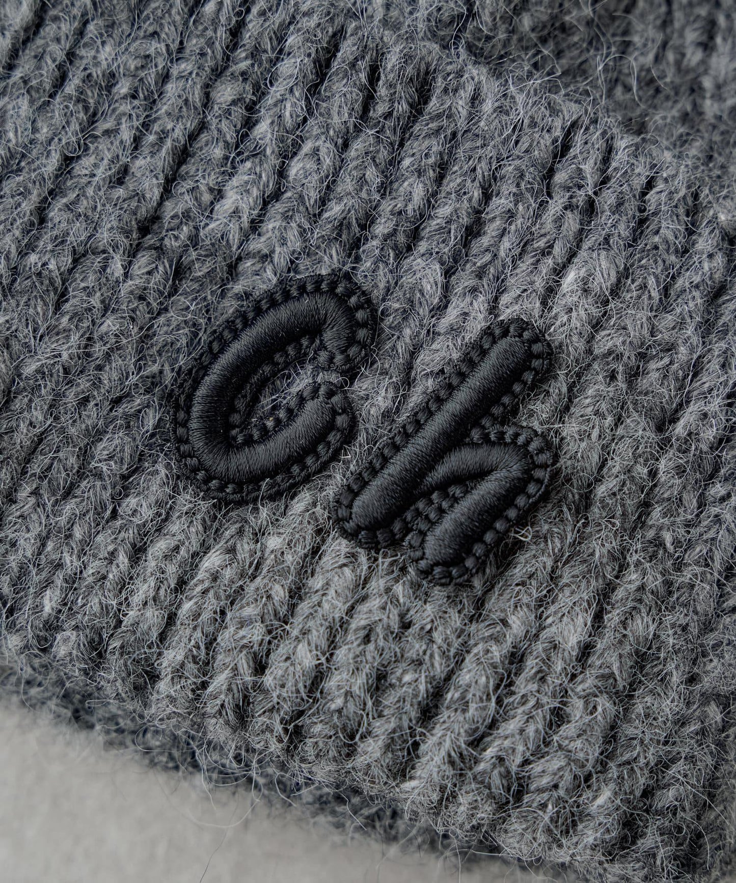 帶標誌的針織帽