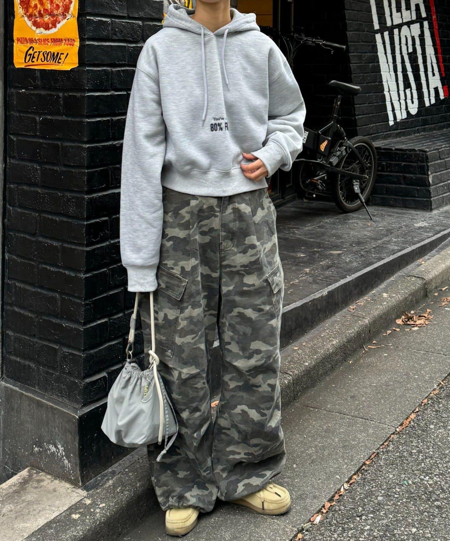 褶皺寬鬆多口袋工裝褲