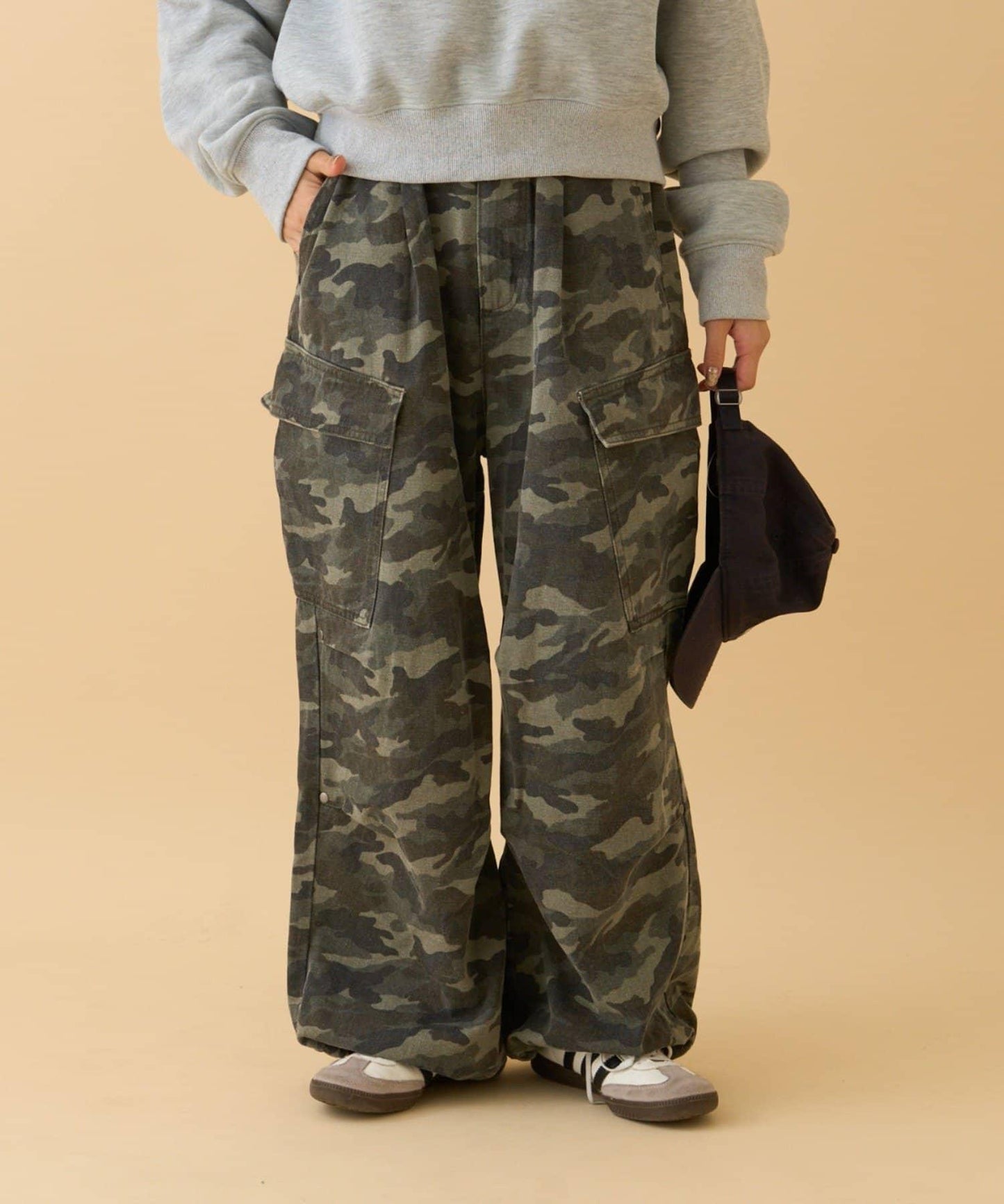 褶皺寬鬆多口袋工裝褲