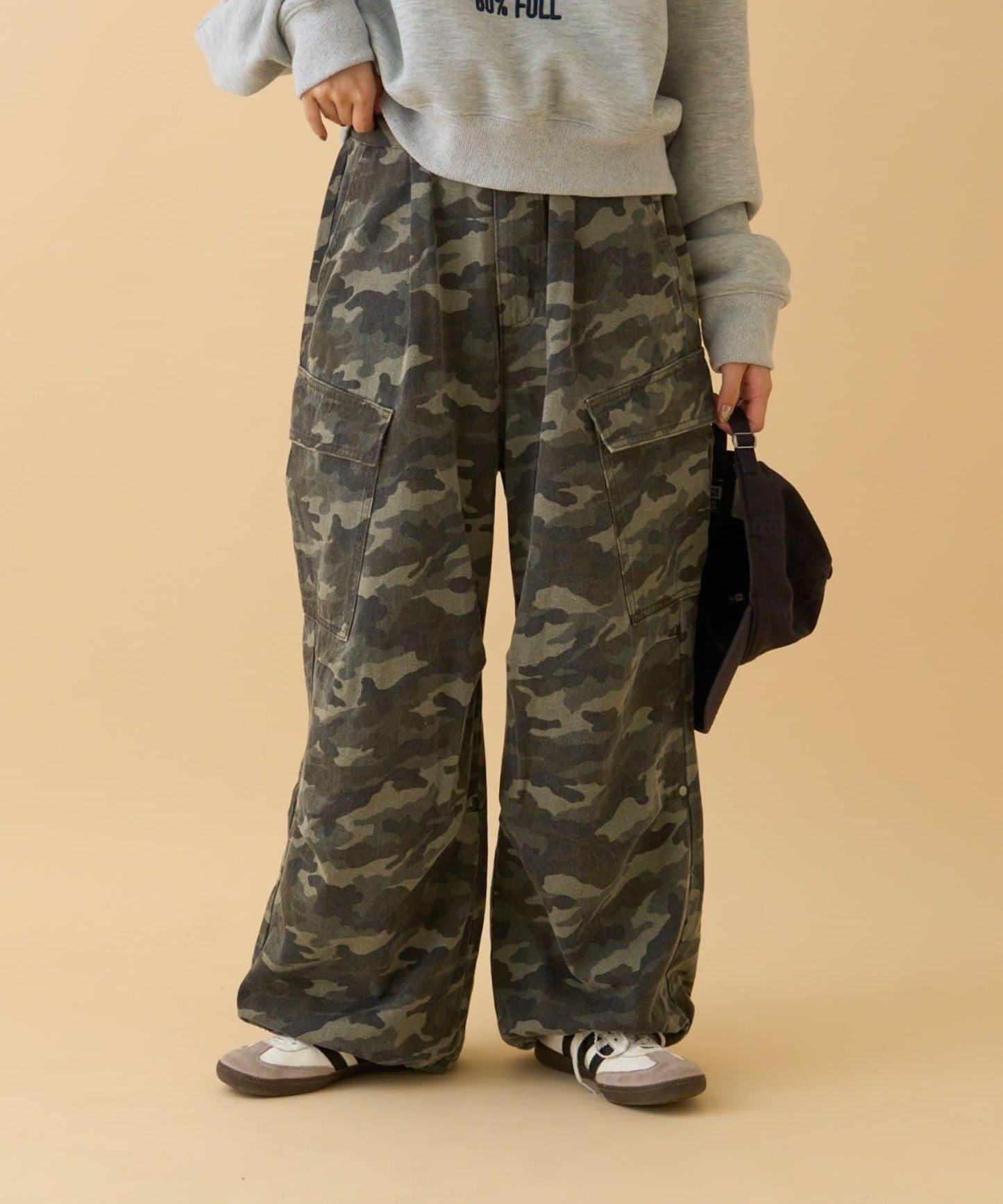 褶皺寬鬆多口袋工裝褲