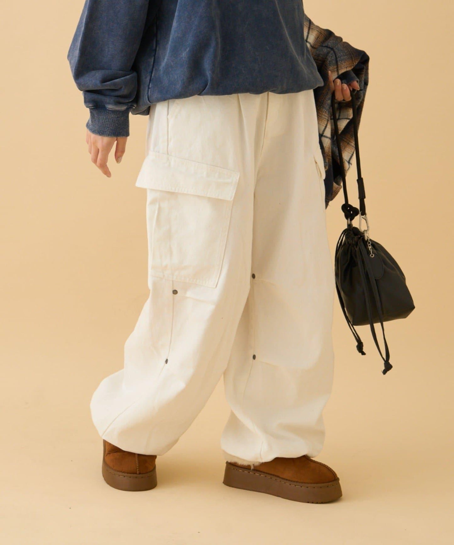 褶皺寬鬆多口袋工裝褲