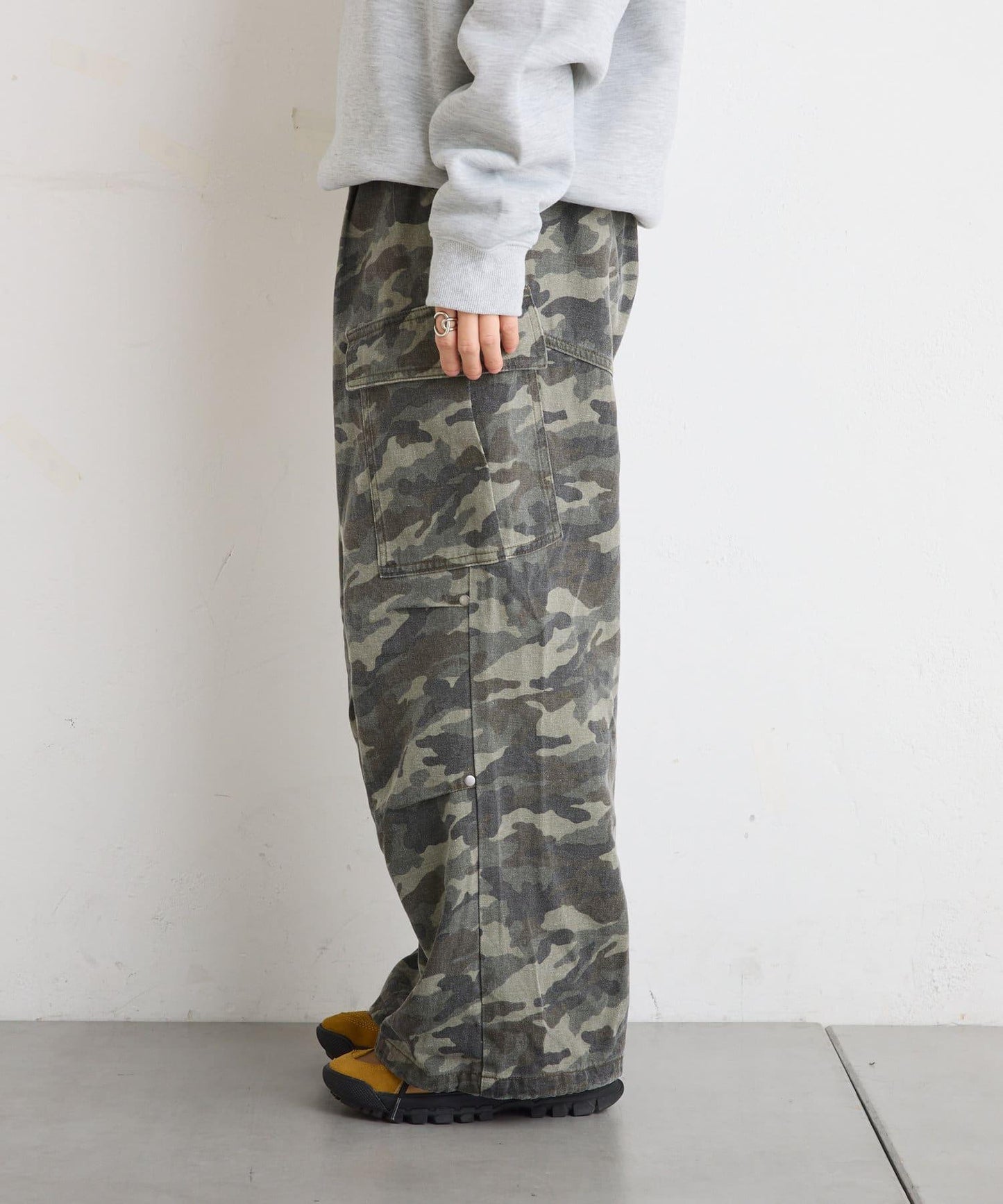 褶皺寬鬆多口袋工裝褲