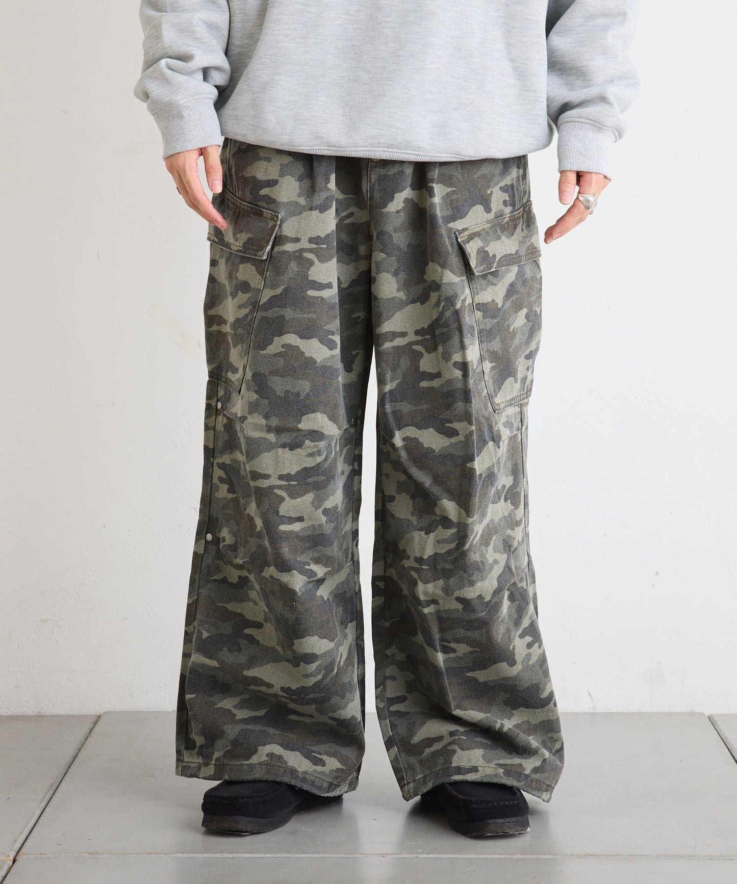 褶皺寬鬆多口袋工裝褲