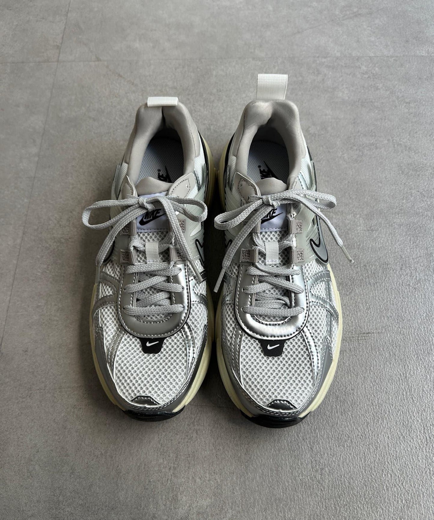 【耐克/NIKE】耐克 V2K 跑步鞋