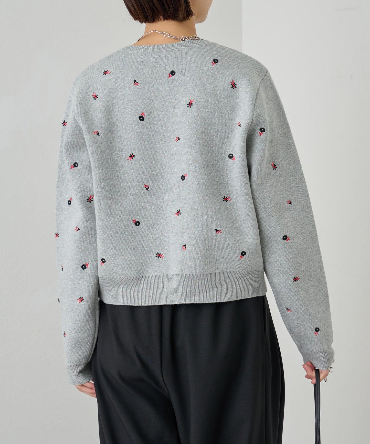 刺繡衛衣式口袋開衫