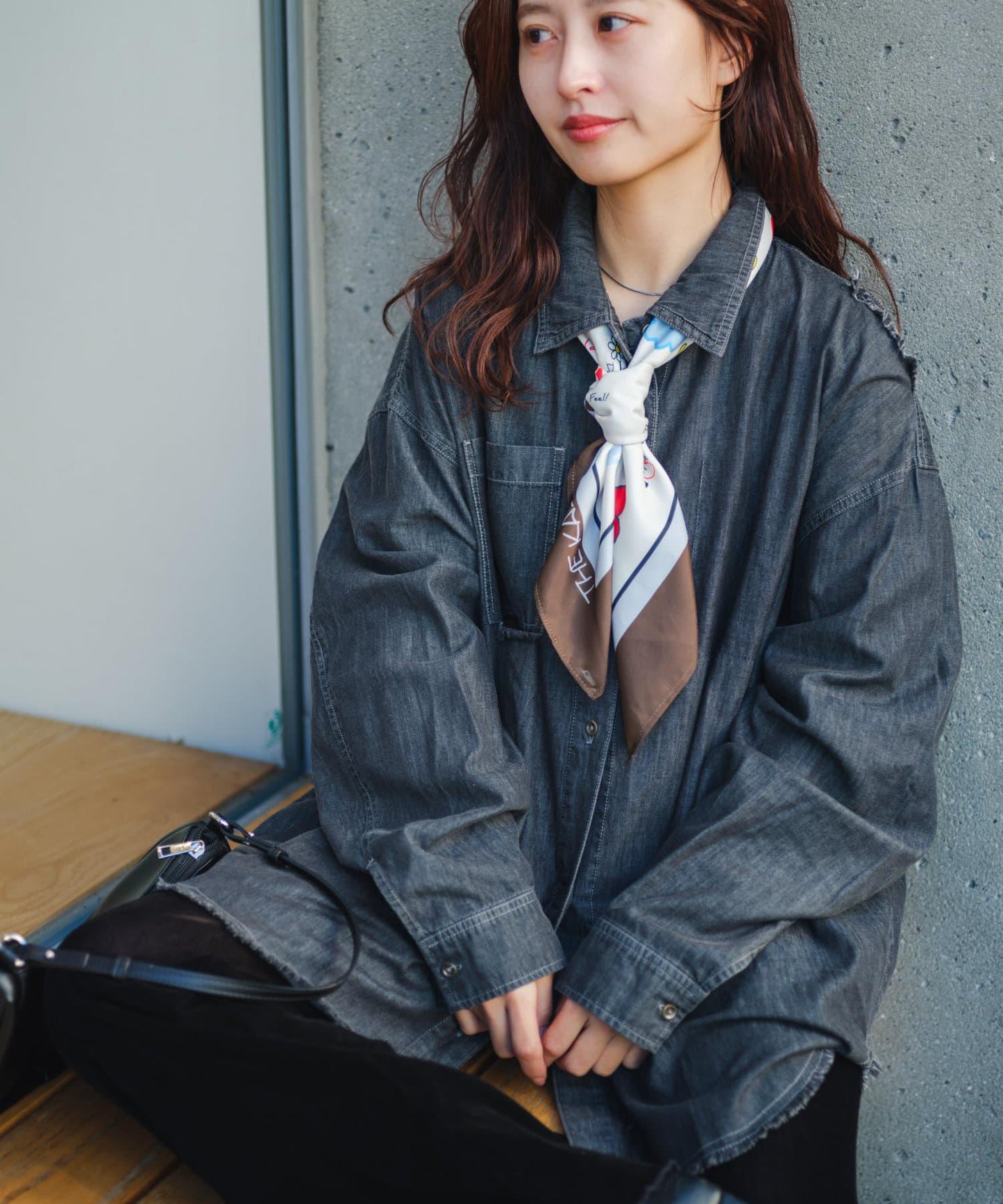 SIXSENCE 隨機標誌圍巾