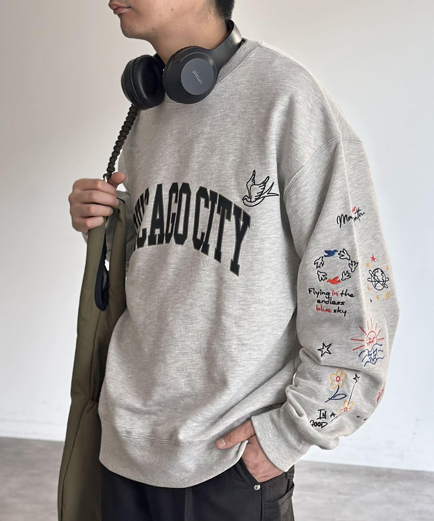 塗鴉刺繡學院Logo衛衣