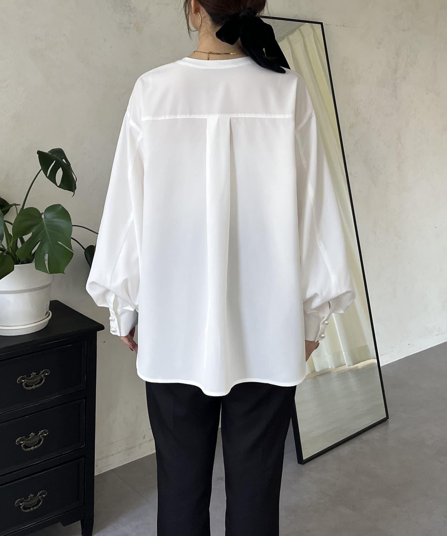【儀式】泡泡袖荷葉邊襯衫