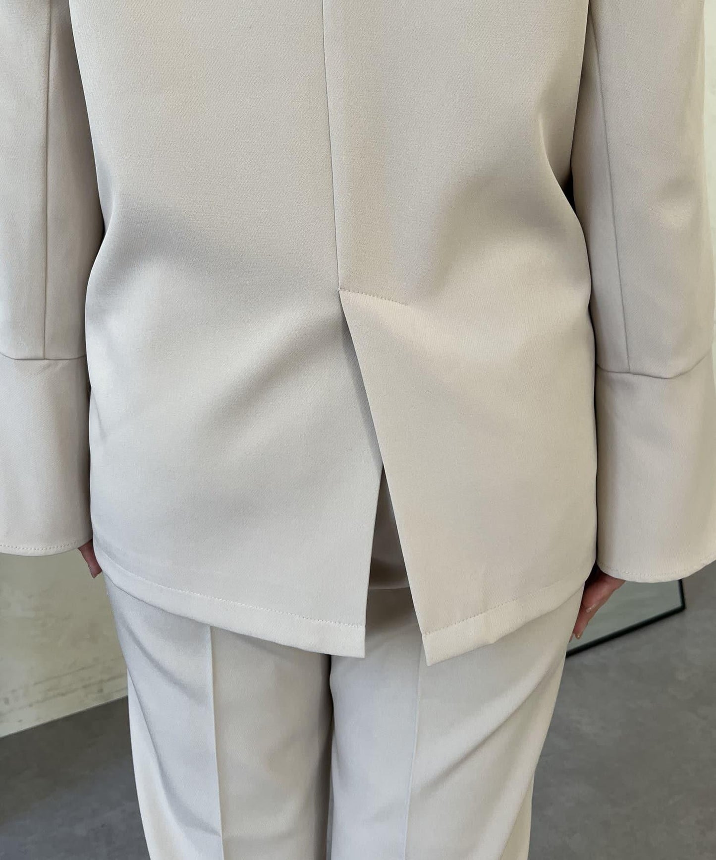 【媽媽監修!禮服單品】雙排扣喇叭袖V領夾克
