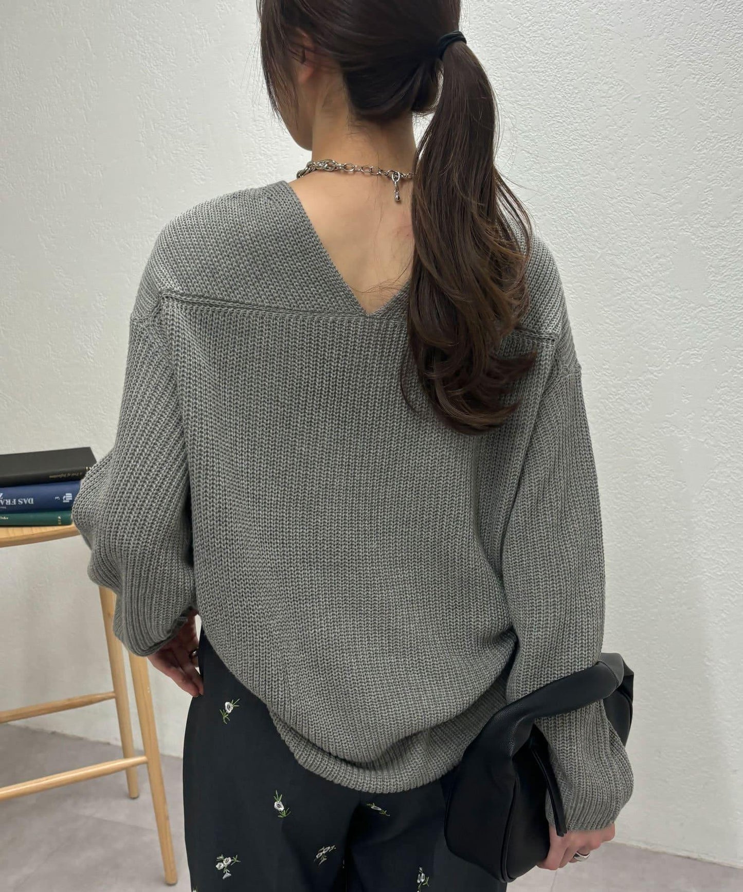 畦編織V領針織衫