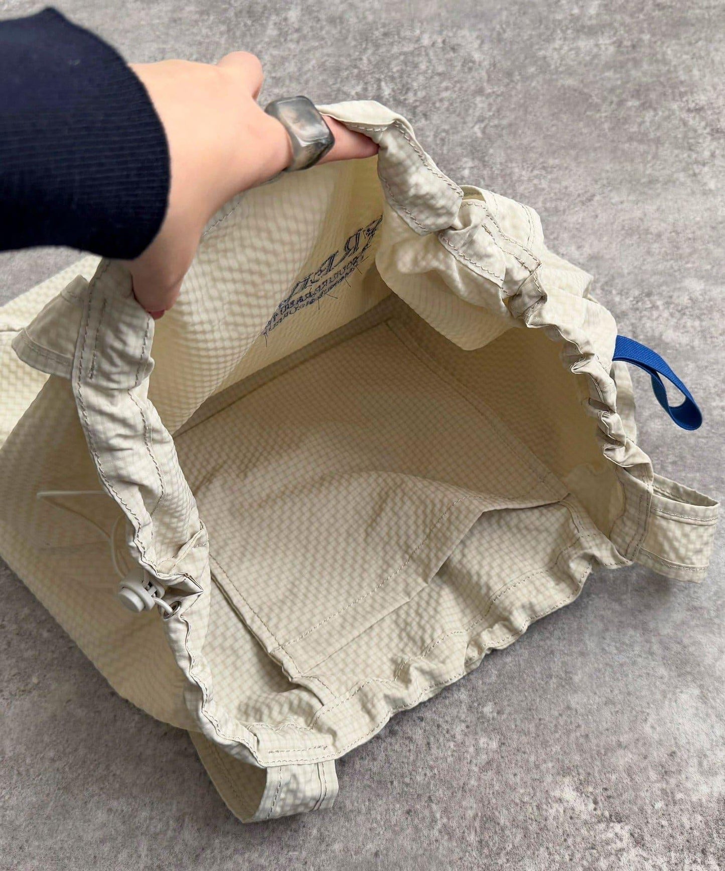 防水足球格子刺繡手提包