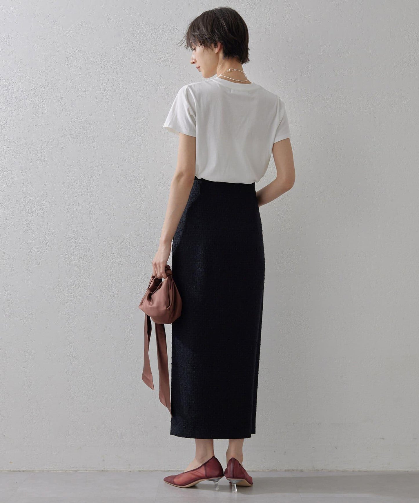 【THE PAUSE】THE PAUSE刺繡T恤