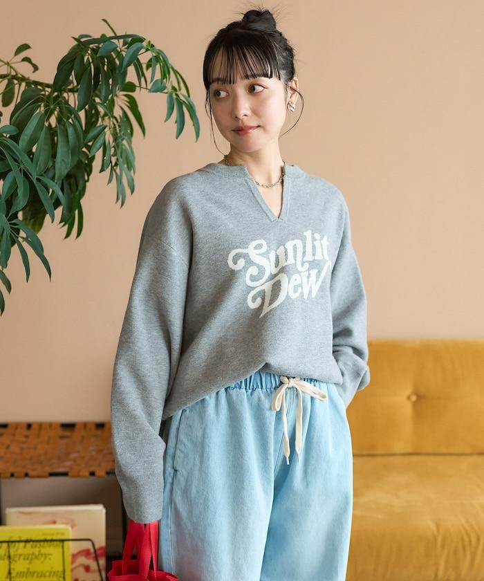 V領提花標誌針織衫