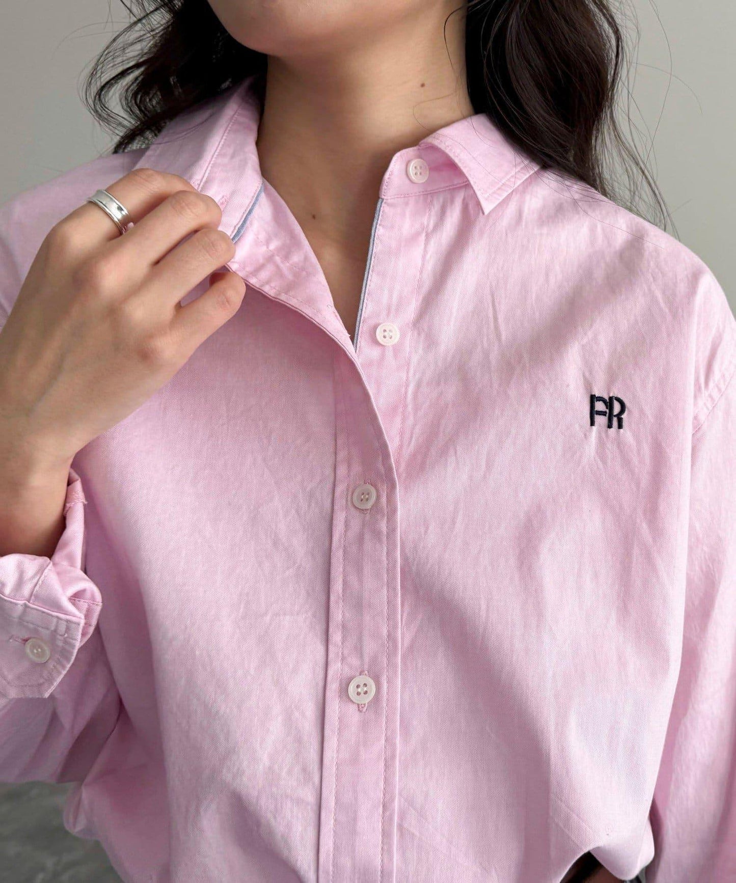 FR刺繡牛津緊身襯衫