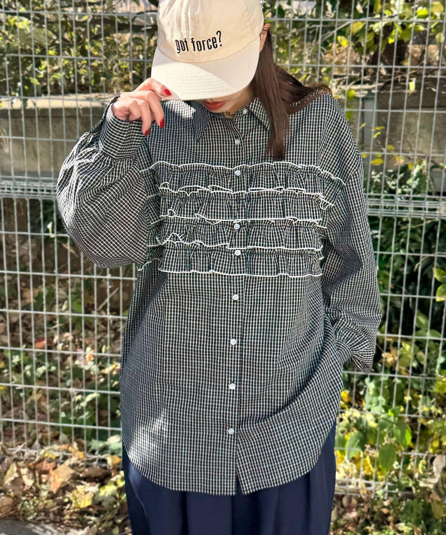 荷葉邊拼接上衣
