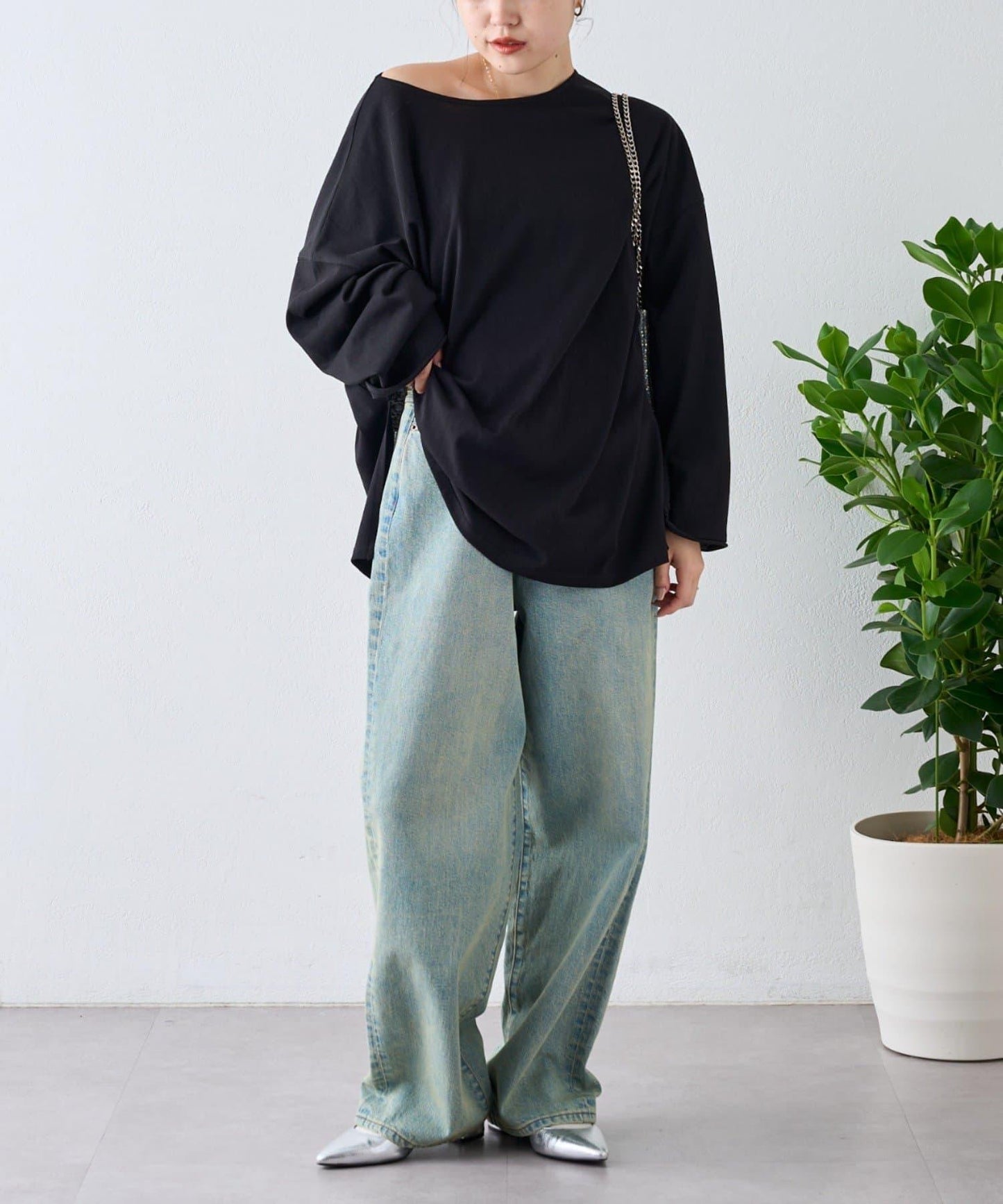 透視拼接一點刺繡oversize T 恤