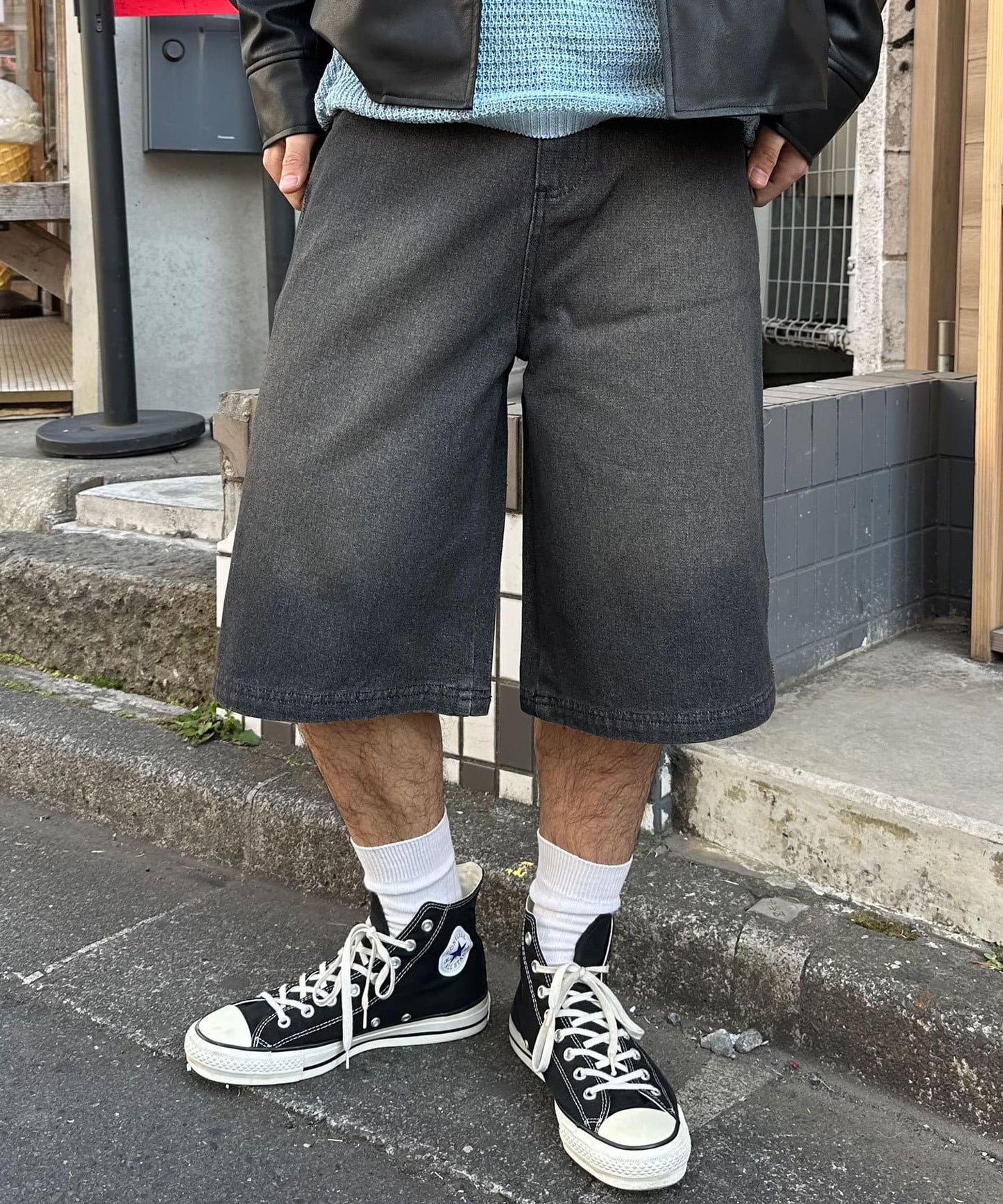 超藍色爆破沙灘褲