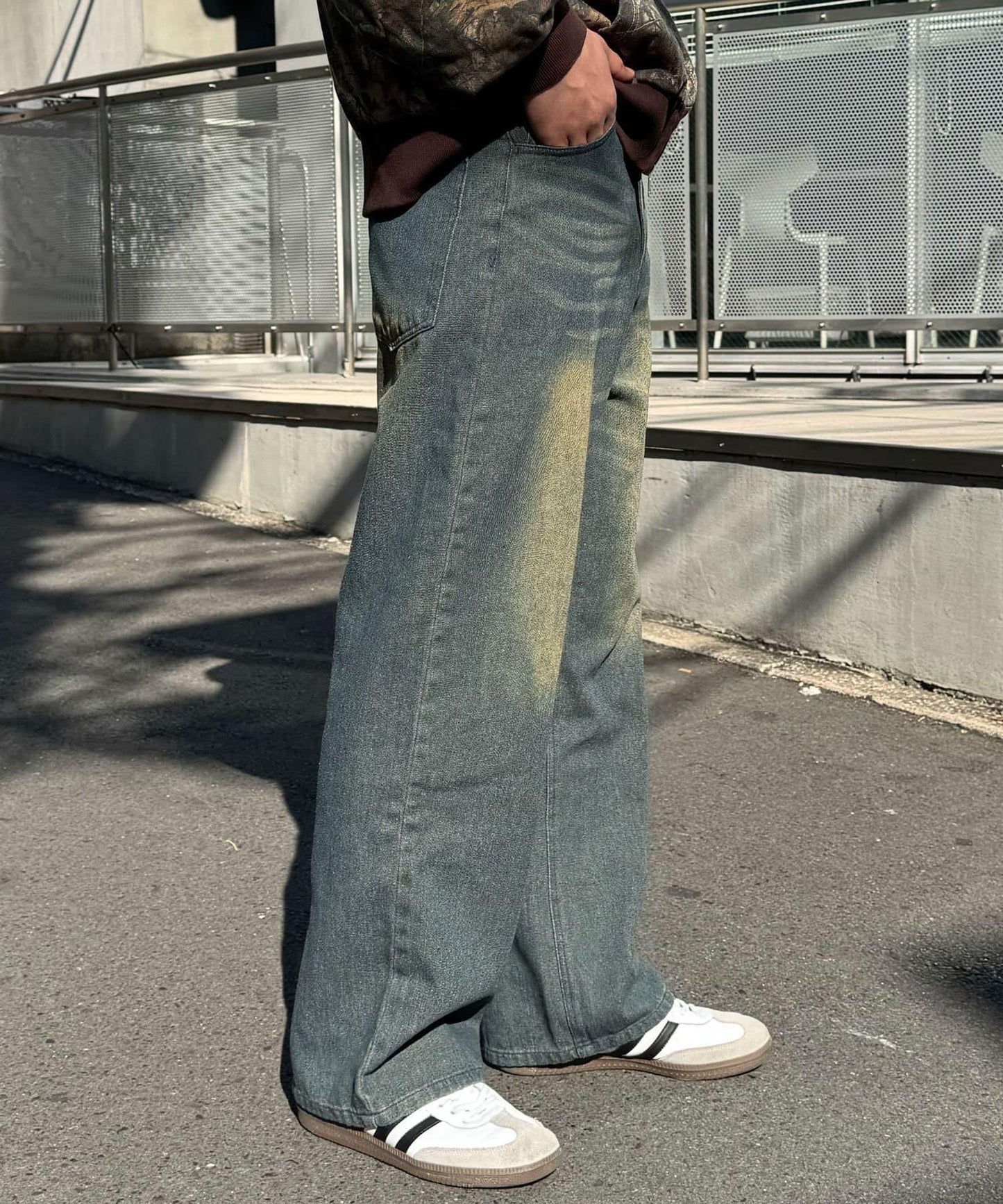 超寬鬆漂染牛仔褲