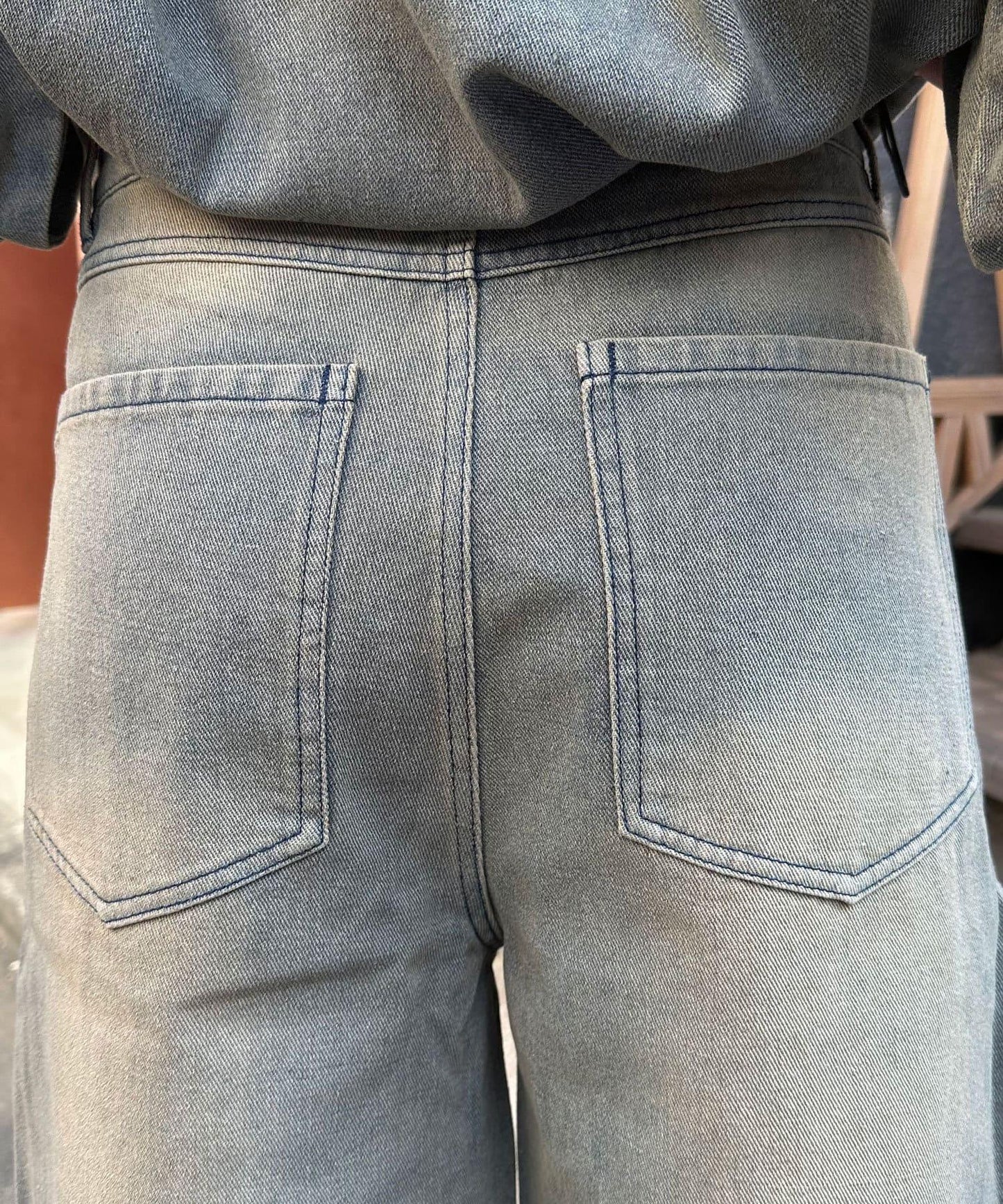 超藍色爆破沙灘褲