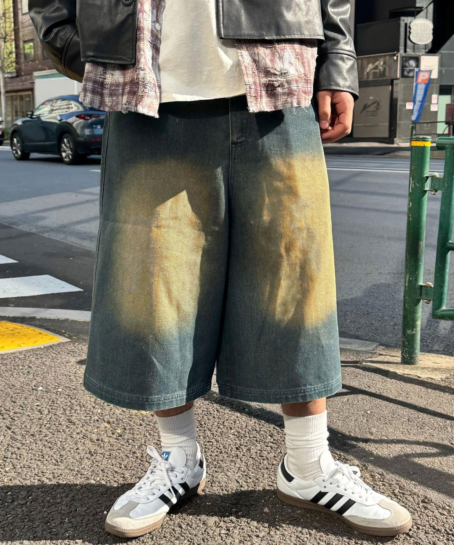 超藍色爆破沙灘褲