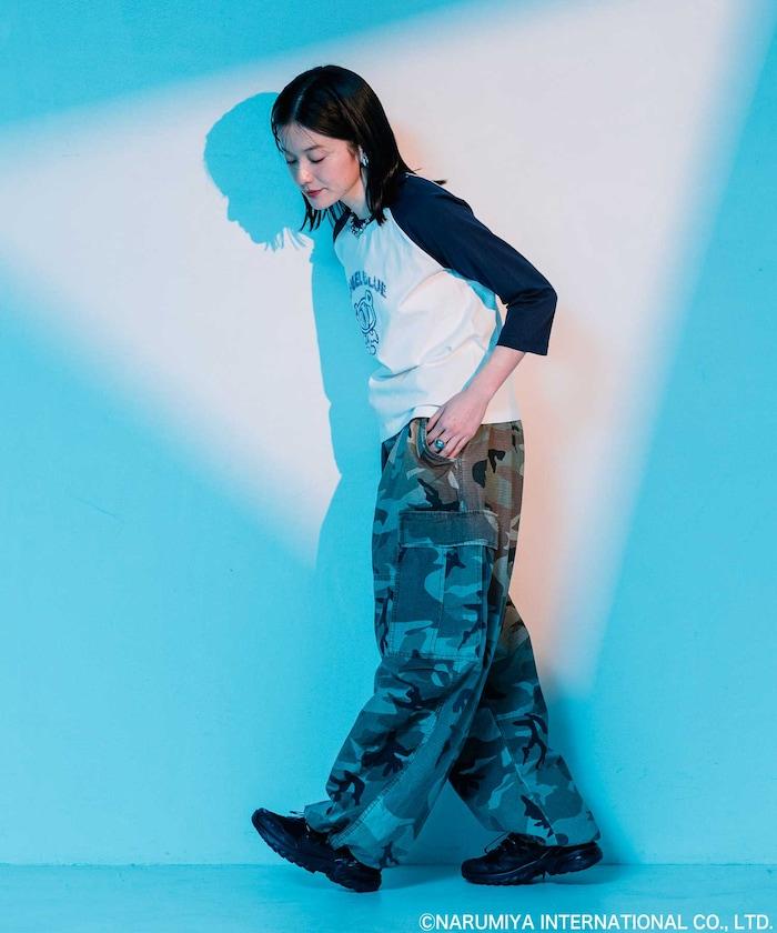 成美角色 套頭T恤