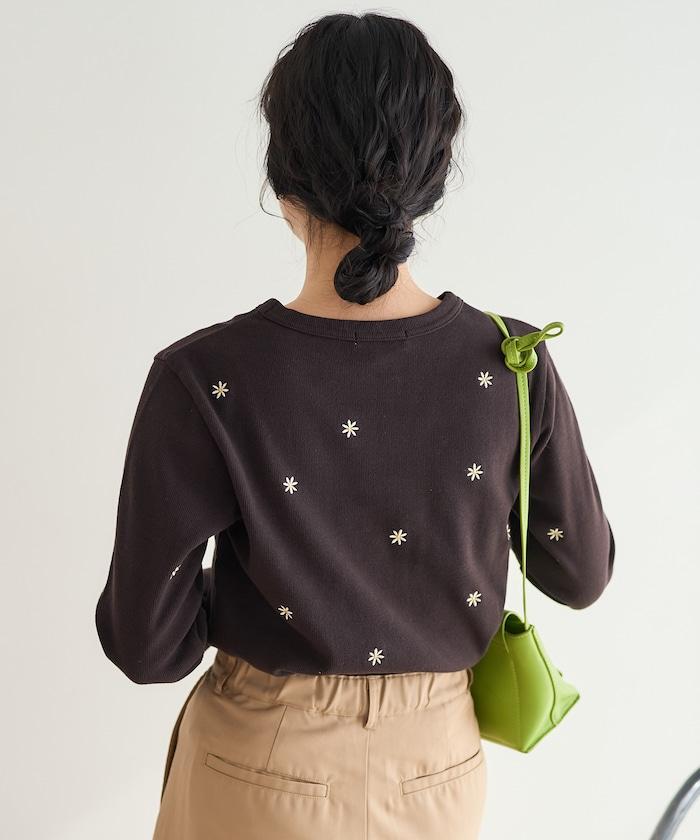 迷你雛菊刺繡長袖T恤