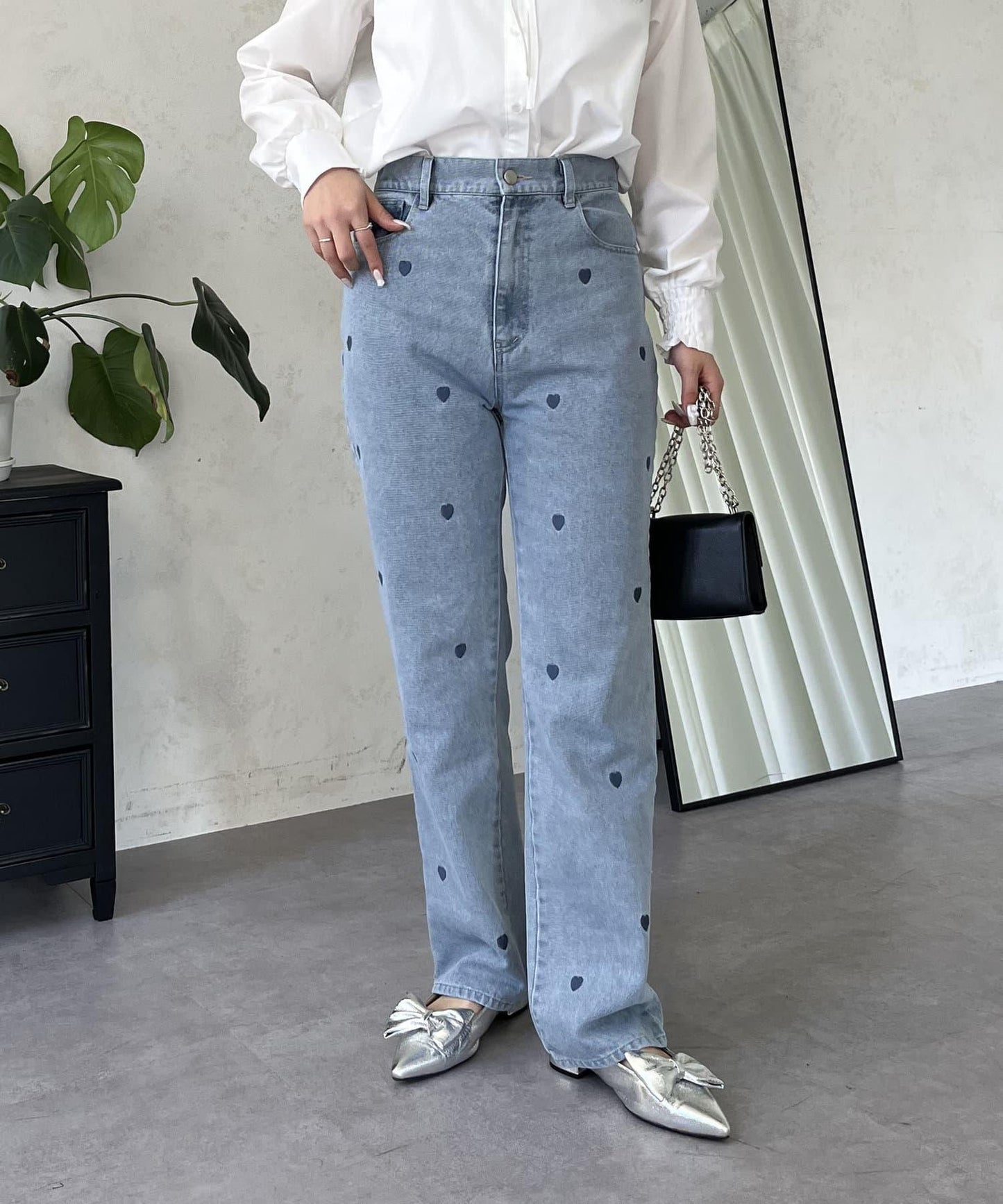 心形刺繡直筒牛仔褲