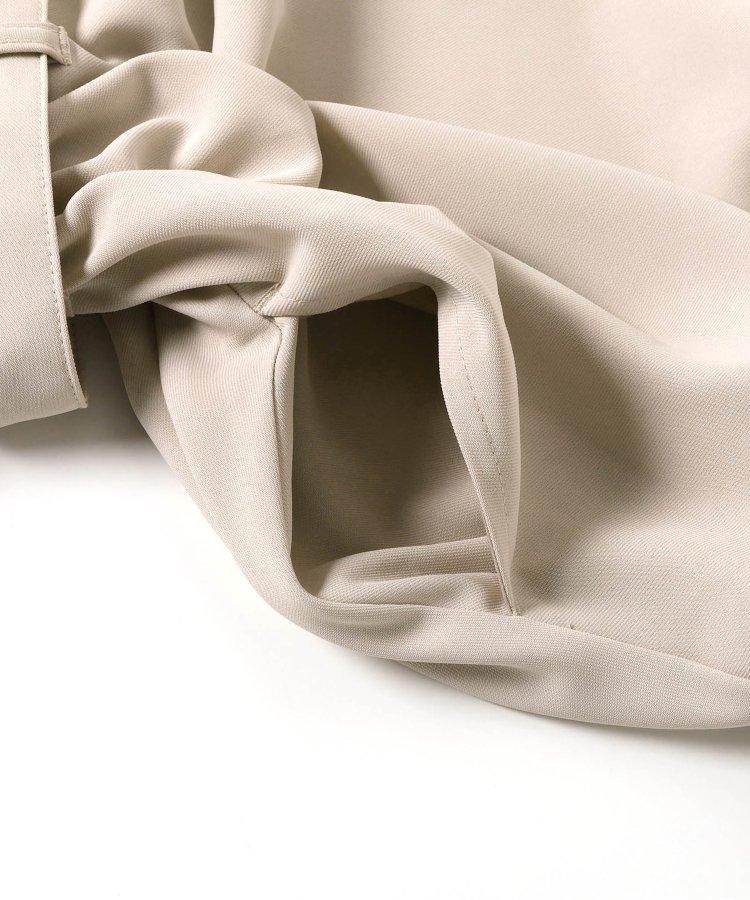 蓬鬆厚重風衣連衣裙