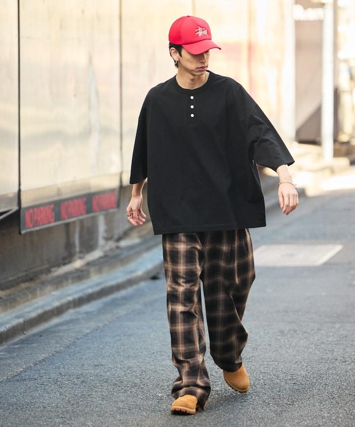 寬鬆剪裁 一點刺繡 圓領T恤/寬鬆剪裁