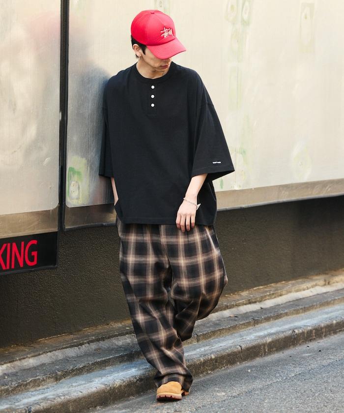 寬鬆剪裁 一點刺繡 圓領T恤/寬鬆剪裁