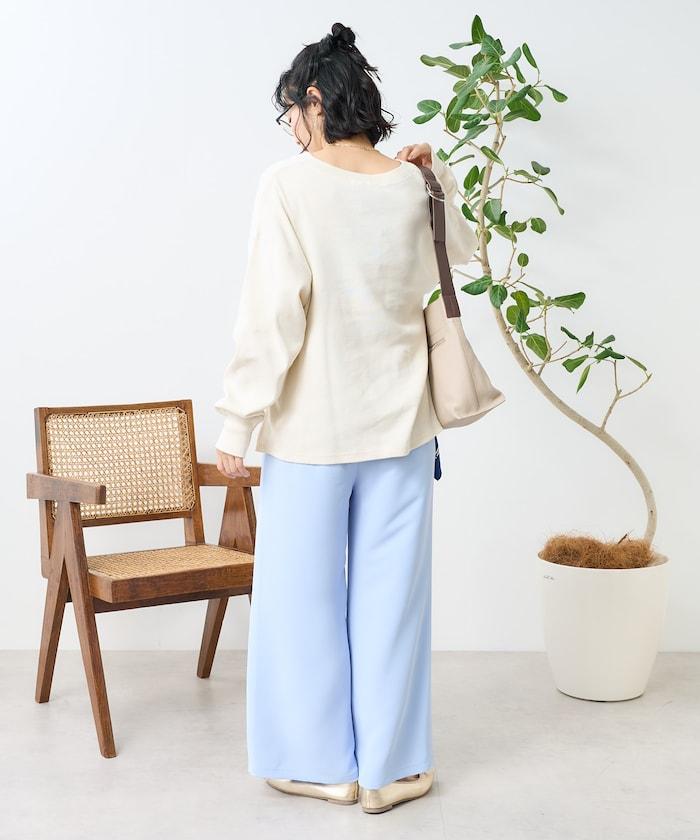 軍綠色V領短袖T恤