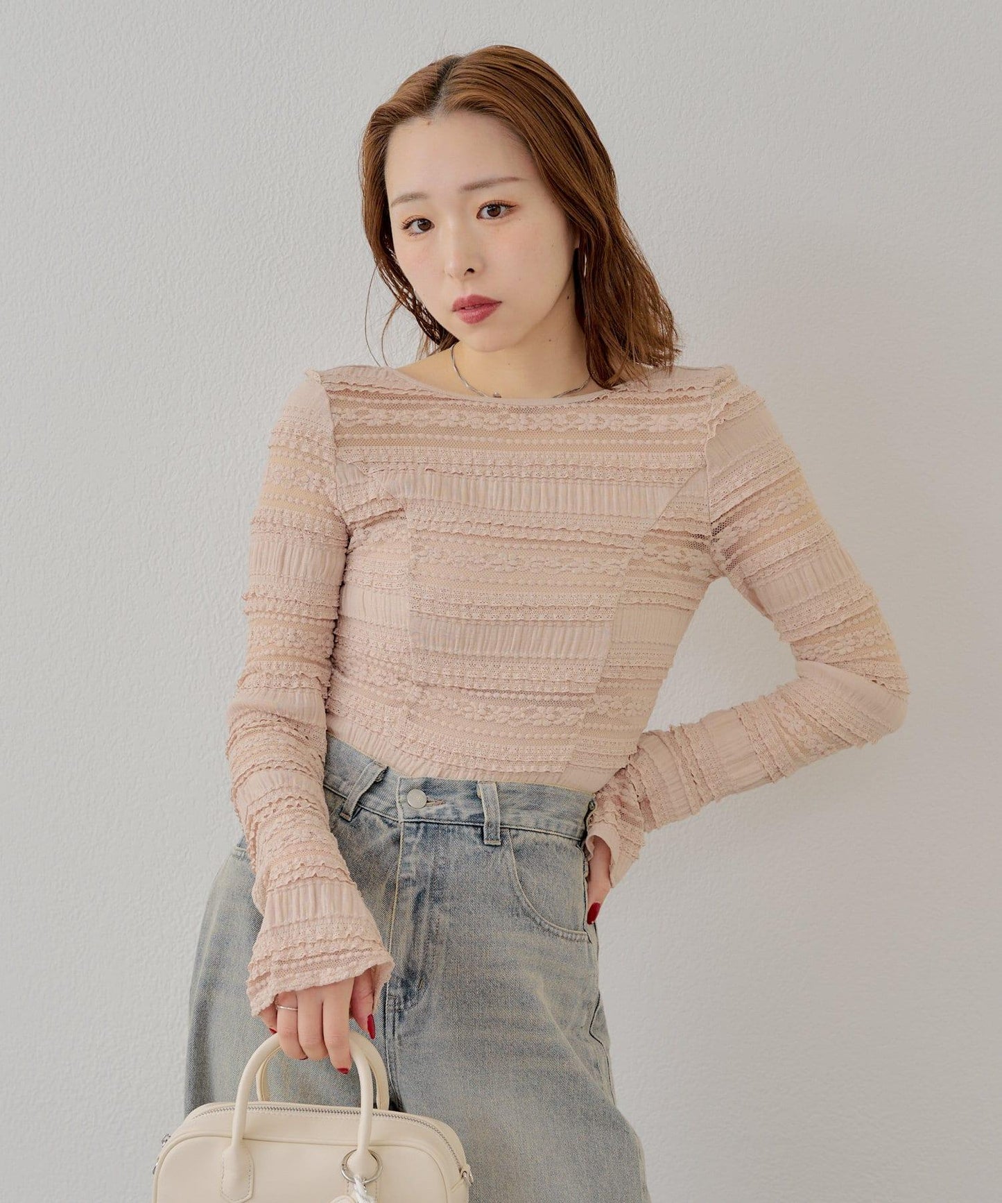【2025SS】後背開衩蕾絲T-shirt