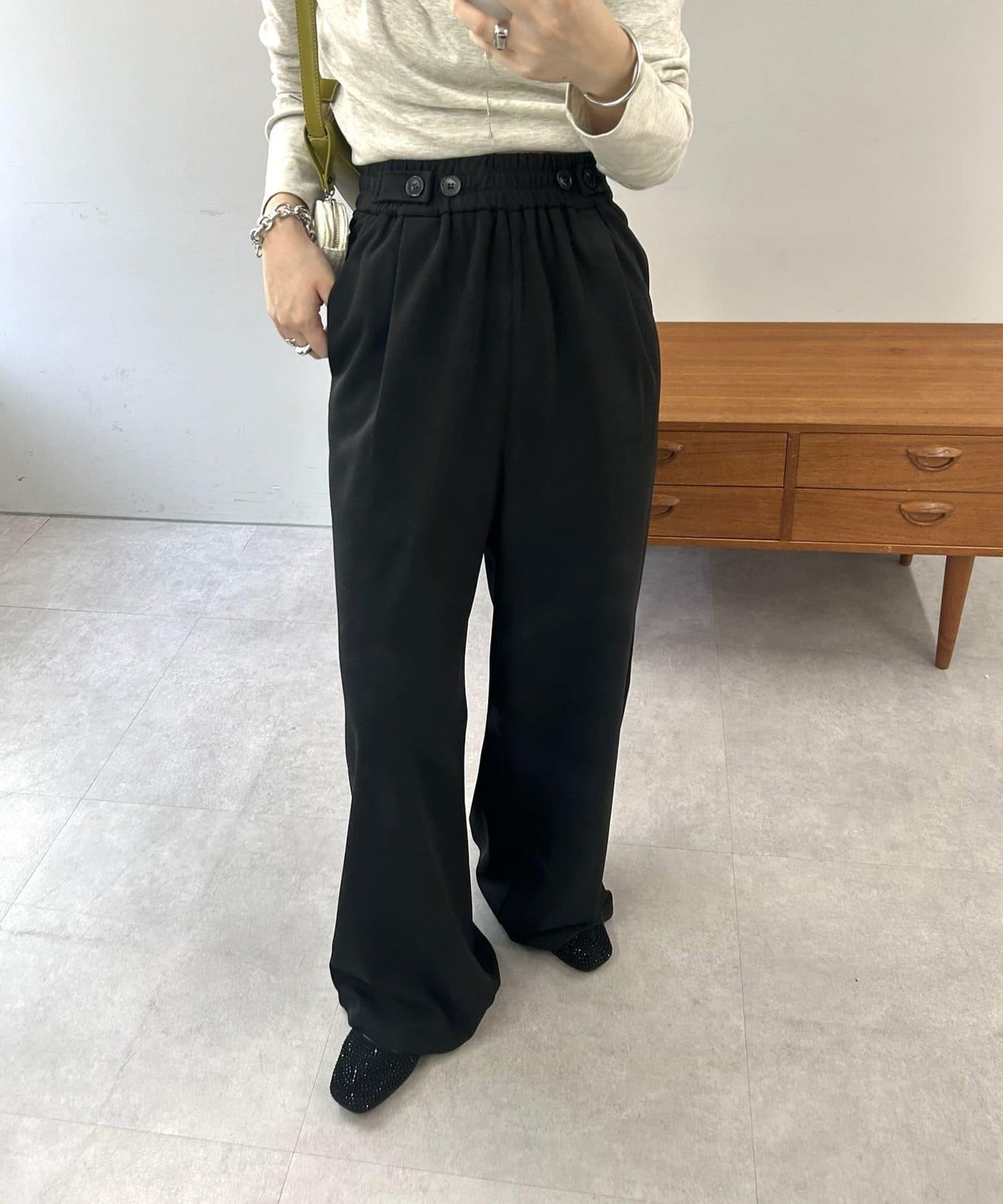 鈕釦修身褲