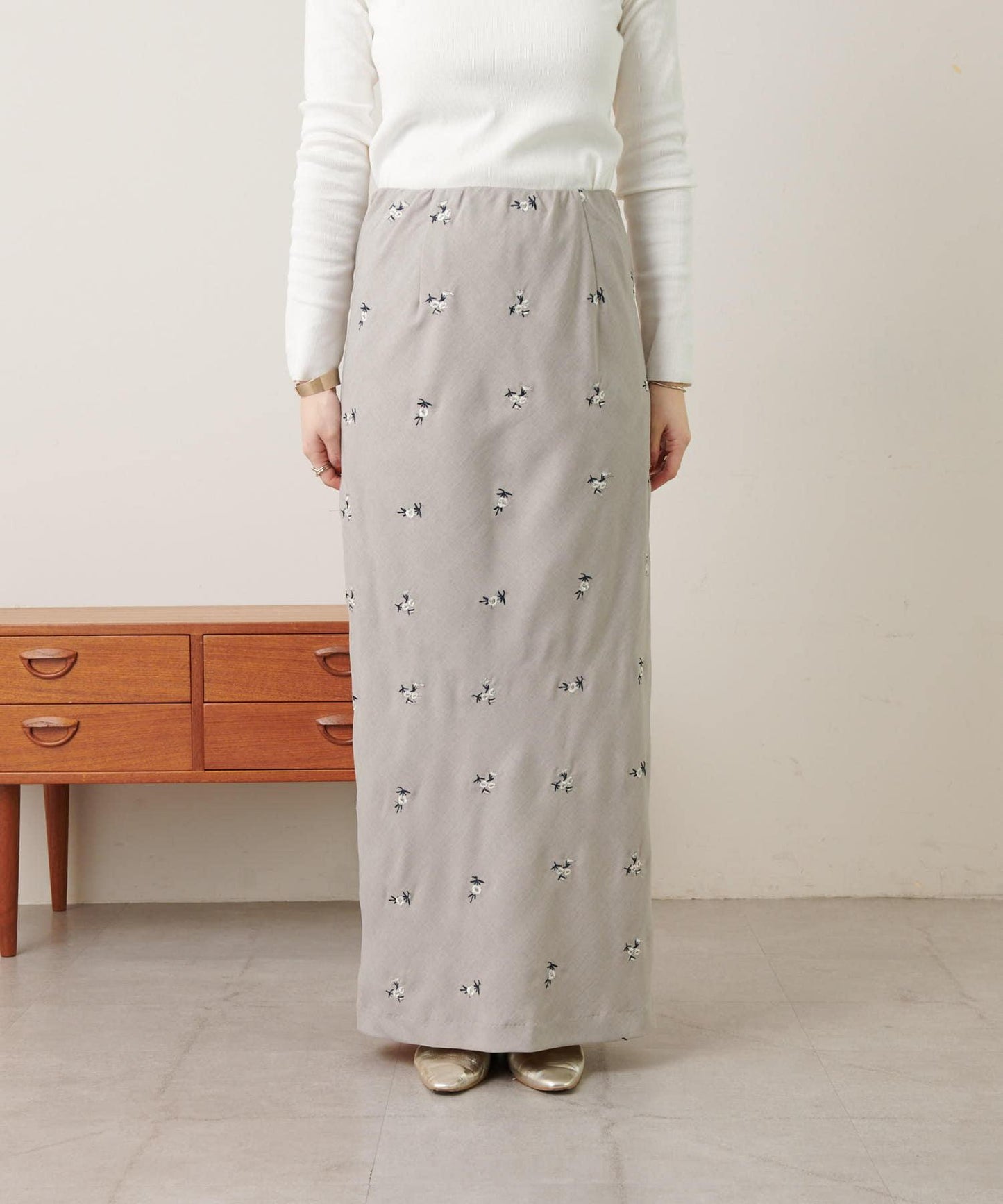 《1件就能突出的主打單品》刺繡緊身裙