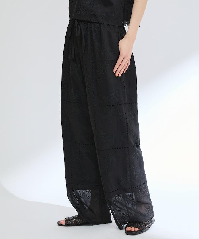 方形刺繡休閒褲